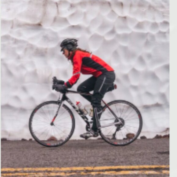 Showers Pass Women's Elite 2.1 Jacket - Picture 2 of 16